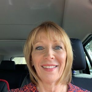 Meet your Posher, Lisa